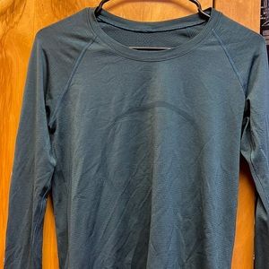 Lululemon Swiftly Tech long sleeve peloton